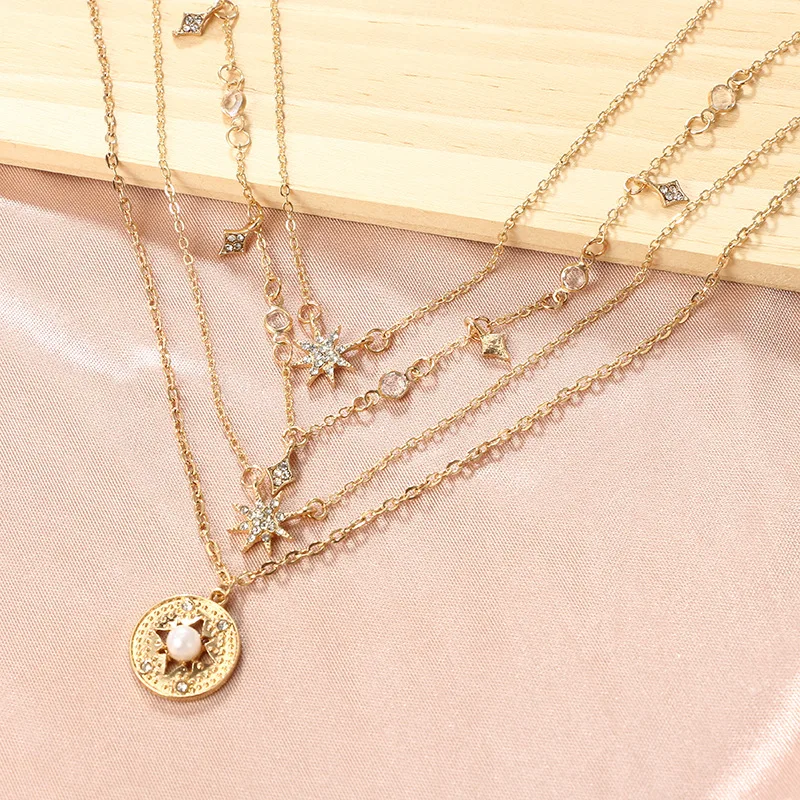 Женские лунные ожерелья и кулоны золотого цвета с длинной кисточкой