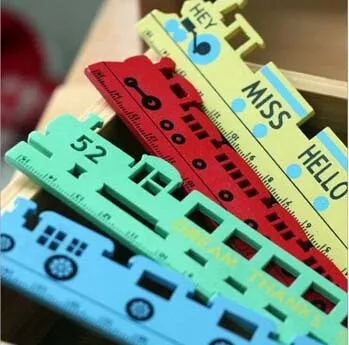 Бесплатная доставка! 32 шт.! Конфеты цветные милый поезд Мультфильм Деревянная