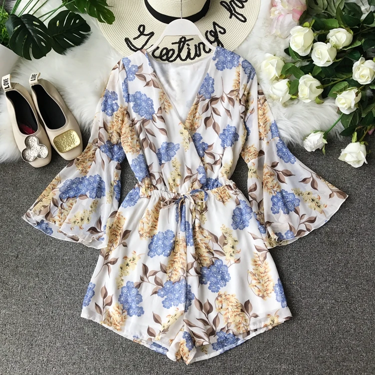 White1 Цветочный короткий женский комбинезон с v-образным вырезом, пляжный Boho с принтом, с рюшами, сексуальный корейский элегантный шифоновый ромперы-туники, летний женский комбинезон - Цвет: White1