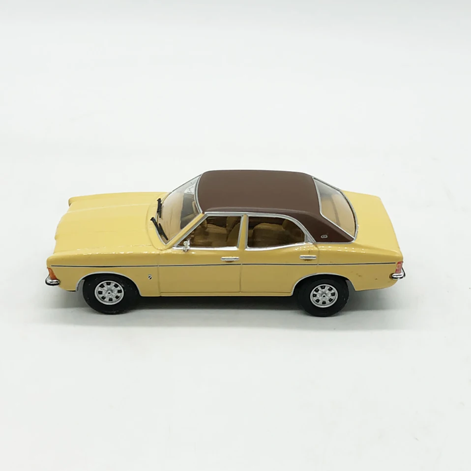 Литая 1:43 модель автомобиля металлический FORD/TRIUMPHSTAG Модель литья под давлением игрушечный Транспорт Ретро коллекция детских подарков Игрушечная модель автомобиля