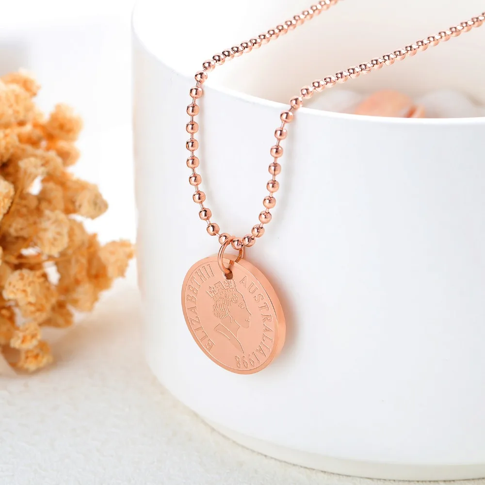 Stainless steel Coin Necklace Queen Elizabeth Rose Titanium lady short chain pendant Necklaces women Jewelry | Украшения и