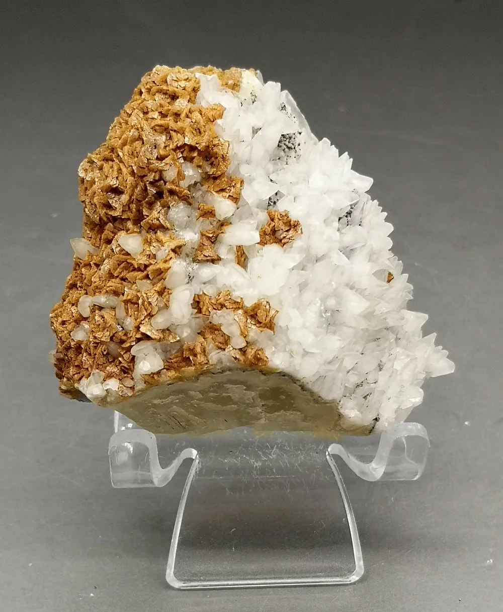 102g Natural calcite crystal cluster and dolomite symbiotic mineral specimens natural rough specimen stone | Дом и сад