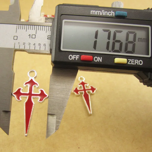 500 шт. в ассортименте красные и королевские синие крестообразные булавки Saint James