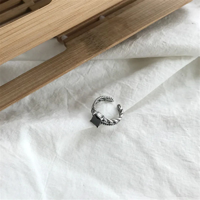 

Flyleaf 925 Sterling Silver Rings For Women Vintage Square Black Agate High Quality Simple Fashion Fine Jewelry Open Ring Femme