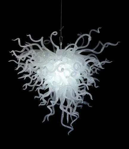 

LR070-Pretty Blown Glass Chandelier