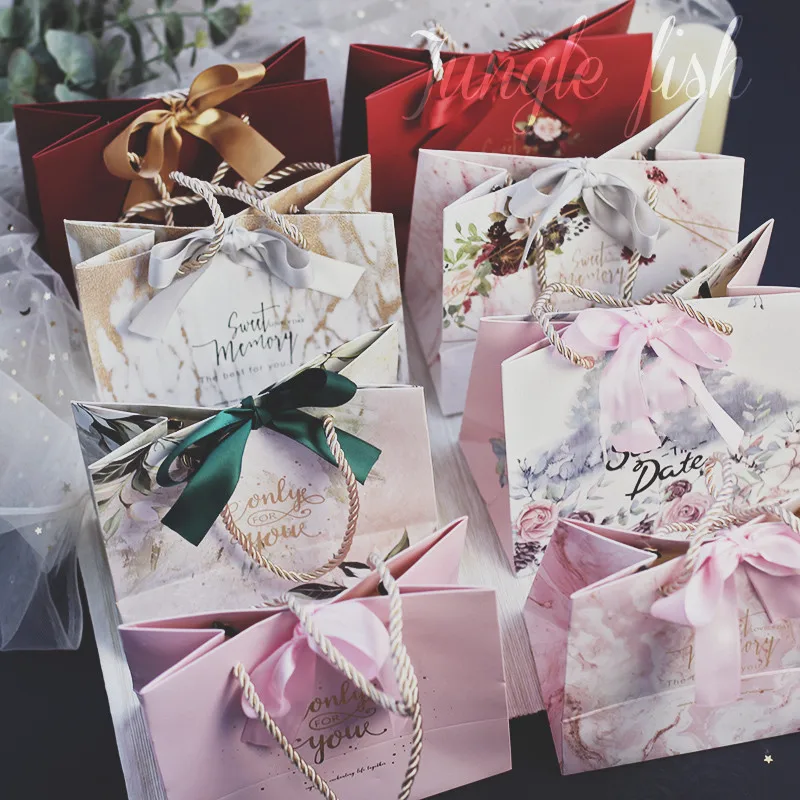 

Luxury Favor Gift Packaging Recyclable Wedding Candy Packaging Recyclable Jewelry Food Bread Party Bags Boutique Paper Gift Bags