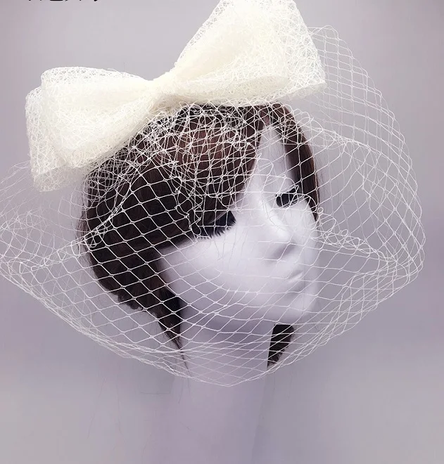 Винтаж черные свадебные Шапки и Fascinators Чистая Лук Свадебные вечерние подарок для Для женщин свадебные аксессуары - Цвет: Бежевый