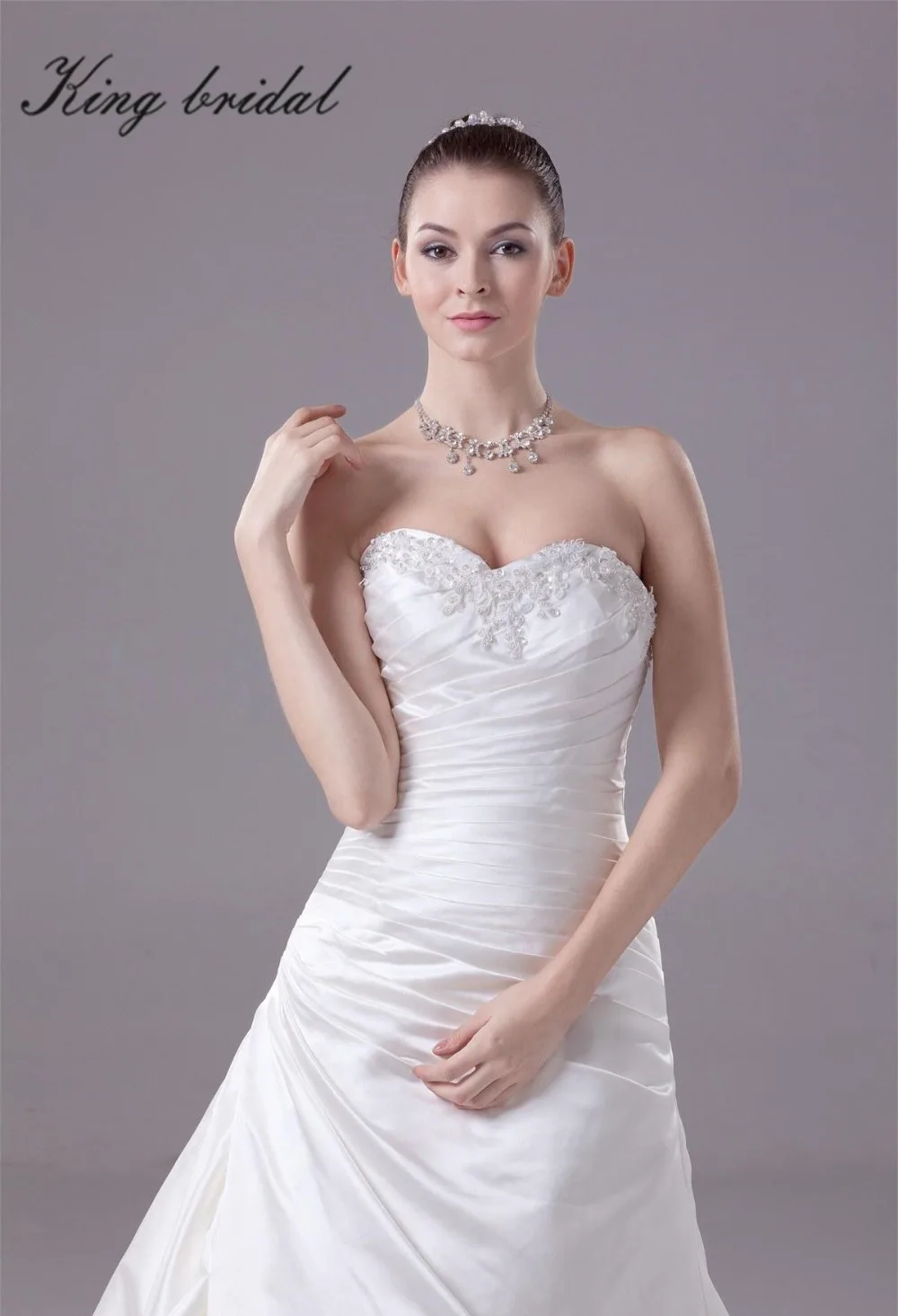 Аппликация Line Милая Суд Поезд Атласная Свадебное Платье 2017 Белый шнуровке