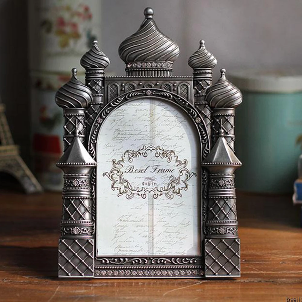 Фоторамка из металлического сплава в виде замка 4x6 серебристая/антикварная