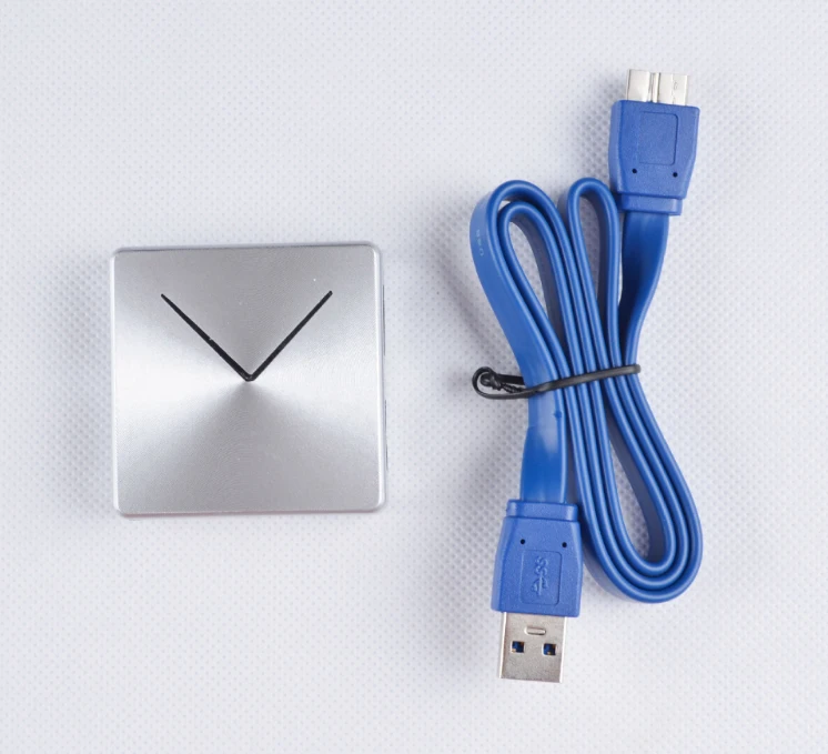 

4 порта USB 3,0 Hub 5 Гбит/с