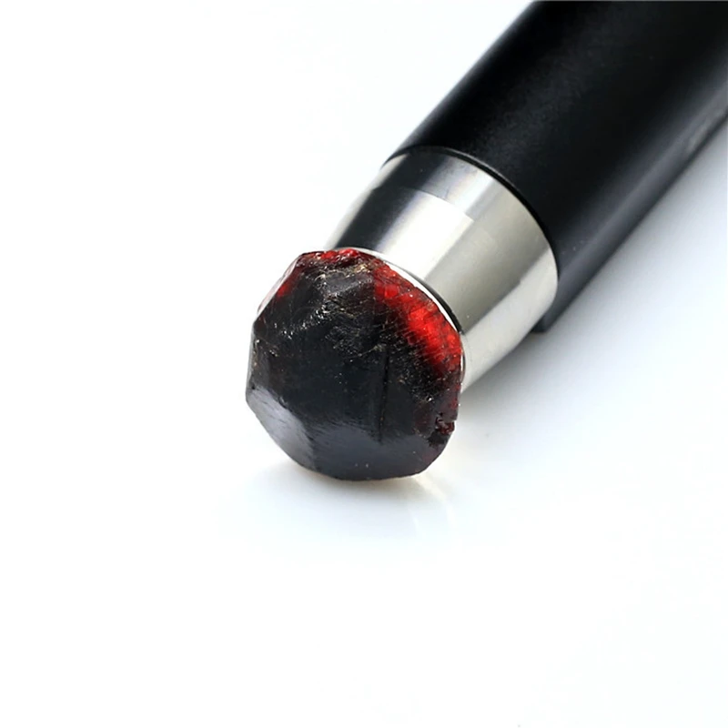 Натуральный гранат грубый камень крупные частицы сырье минеральный образец