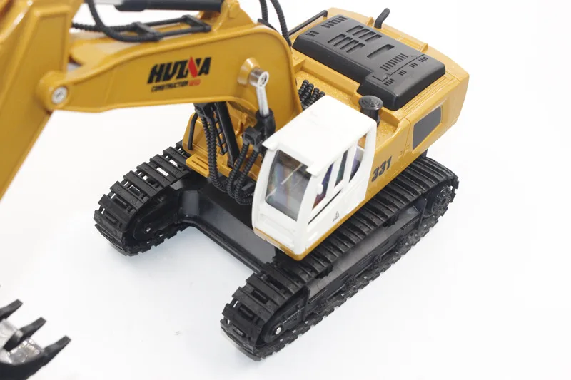 HUINA 1331 1/18 2,4G RC заряжаемая модель электрического экскаватора инженерные игрушки для копания