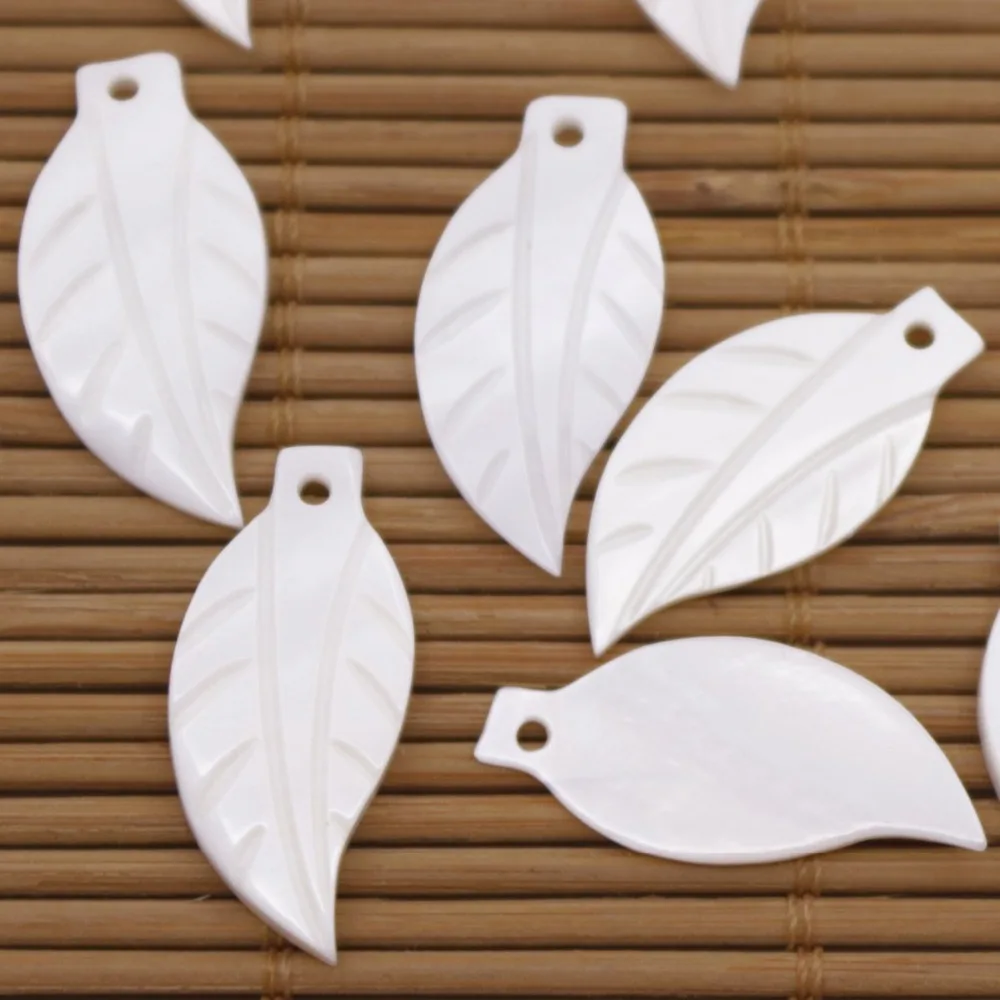 10 шт. Подвески в виде ракушек с листьями натуральный белый перламутр свободные 12