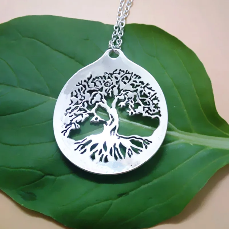 

Wholesale Sacred Tree of Life Necklace Pendant for Women With 60 cm long chain