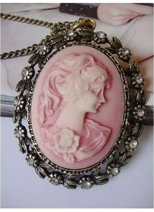Wholesale cameo pendant necklace beautiful girl for best friend . pink jewelry 12 pieces / lot FREE shipping | Украшения и