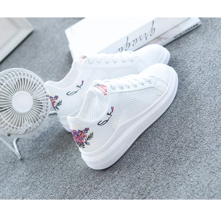 

Women Casual Shoes Summer 2021 Spring Women Shoes Fashion Embroidered Breathable Hollow Lace-Up Women Sneakers ghn8