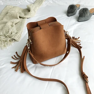 Brown Маленькие сумки-мессенджеры для женщин с кисточкой женские кошельки и кожаные сумки Сумка через плечо Сумочка с 2 ремешками из замши - Цвет: Brown