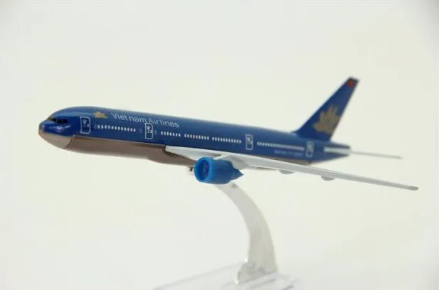 Модель самолета B777 20 см авиакомпании вьетнамские авиалинии модель