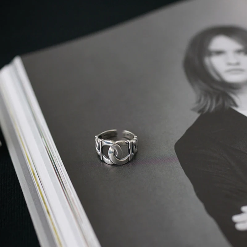 Корейская версия s925 стерлингового серебра кольцо личности в британском ретро стиле кожаная сумочка двойной u-образный кольцо Вязание кольцо для женщин на указательном пальце