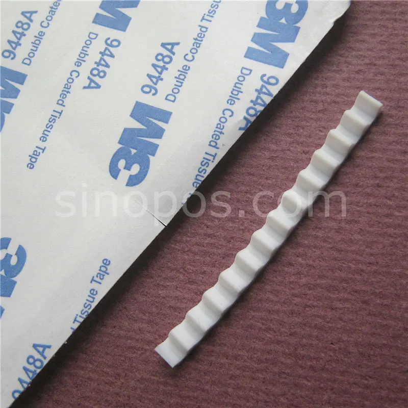 Нескользящий держатель для вешалок самоклеящиеся ленты с зубчатой щеткой