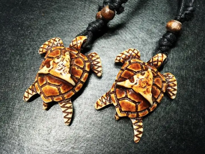 

12 шт. Yqtdmy Talismans крутое ожерелье с имитацией резьбы очаровательные черепахи байкерское ожерелье