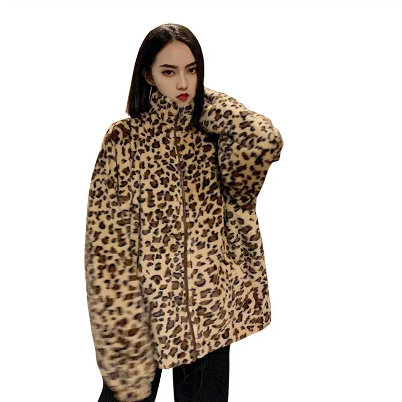 Женская флисовая куртка зимняя плотная с леопардовым принтом для весны и осени
