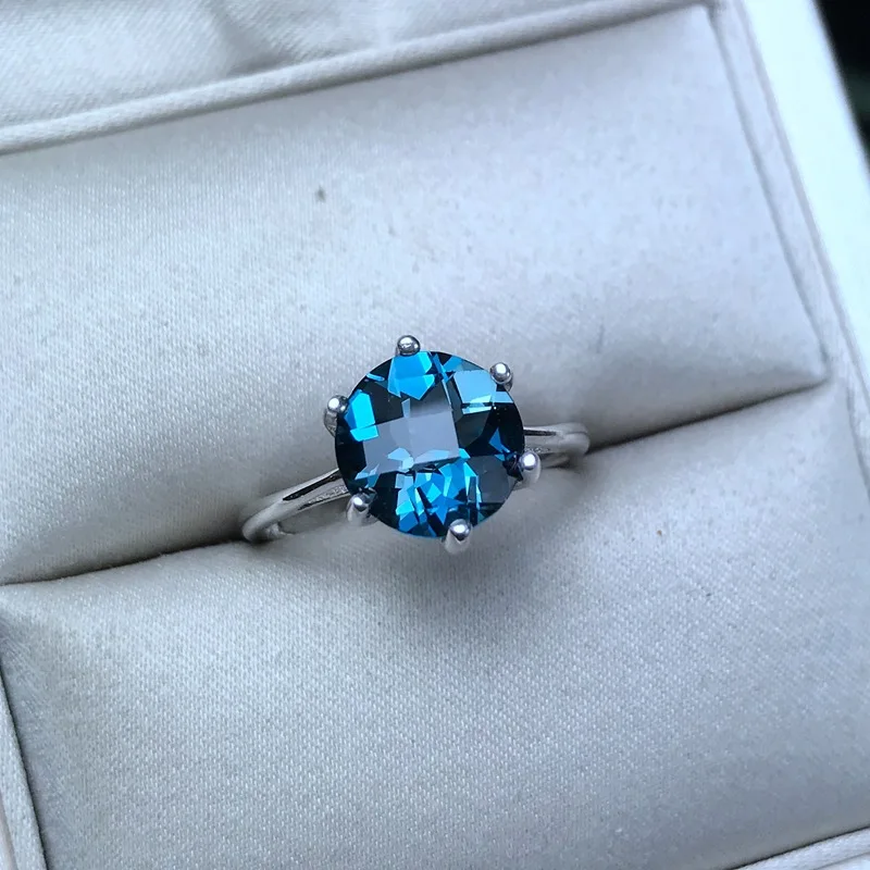 Женское кольцо с большим голубым топазом 9 мм|Кольца| |