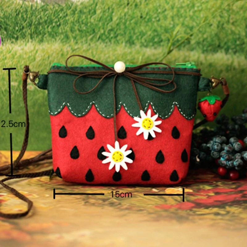 Бесплатная резка милый Клубника сумка кошелек для детей Войлок DIY Материал пакет