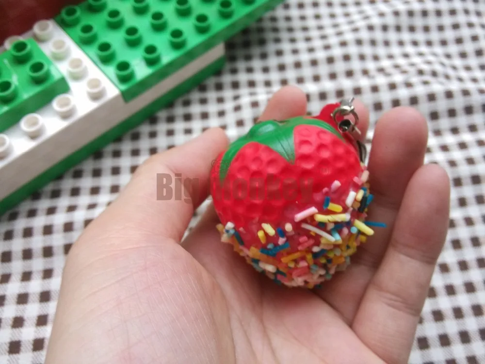 Большая обезьяна новый милый мультфильм клубника мягкий Шарм/PU ремешок для