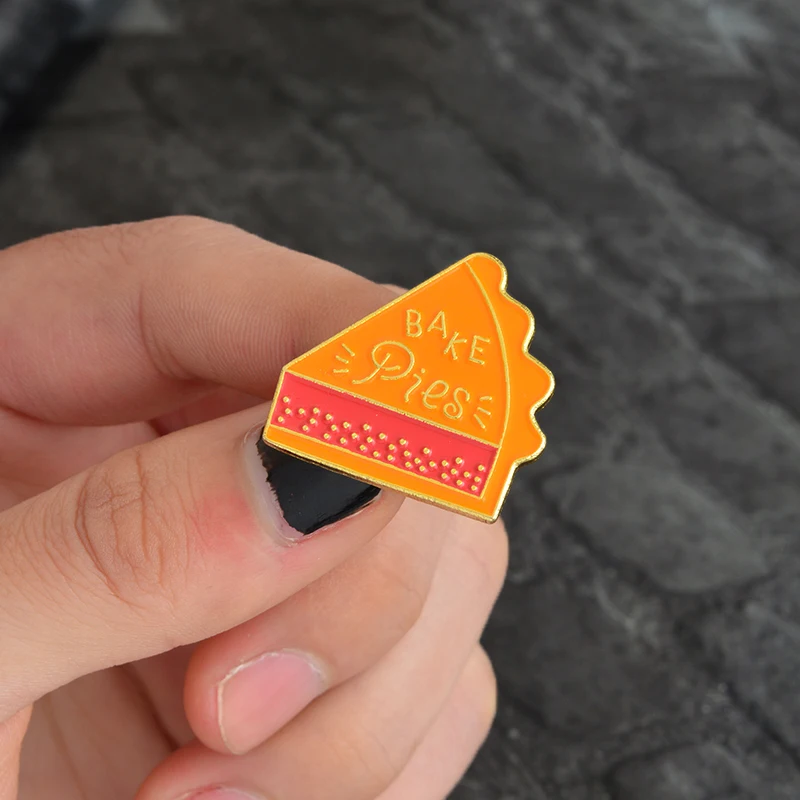 Ежедневные принадлежности шапка испечь торт читать больше книга съесть свой