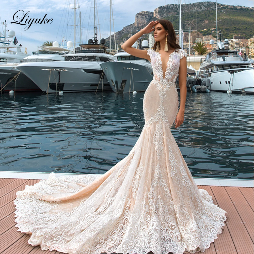 

Liyuke Skin Tulle Of V-Neckline Mermaid Wedding Dress Empire Elegant Lace With Short Sleeve Champagne Bridal Dresses