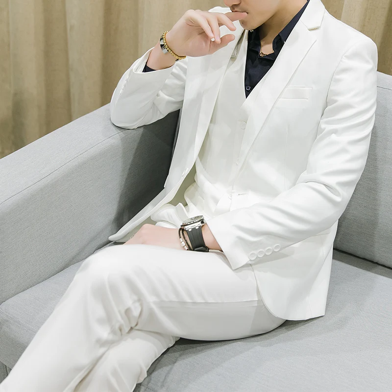 Мужской костюм жениха на свадьбе однотонный повседневный деловой из трех