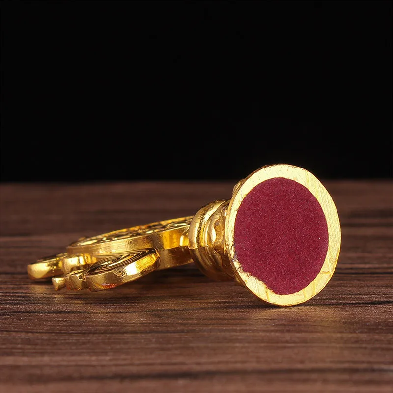 

8pcs/set Gold 9.8*6.5*3cm Plating Buddhist Suppliers Tibetan Tranic Eight Auspicious Symbol Putting Decorate Instruments