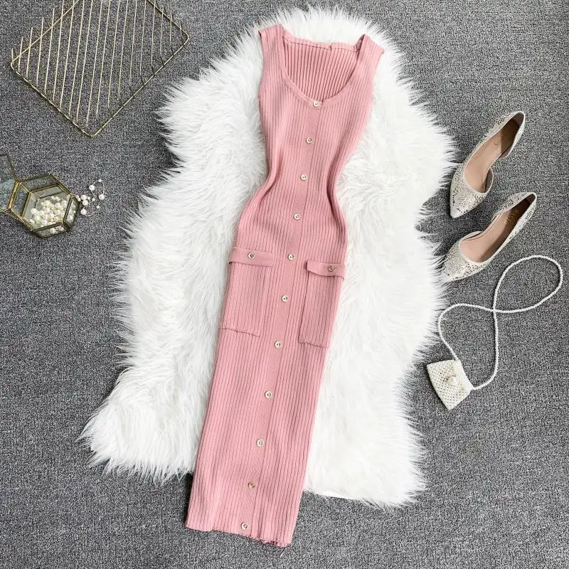 Женское однобортное платье без рукавов трикотажное стрейчевое с круглым вырезом