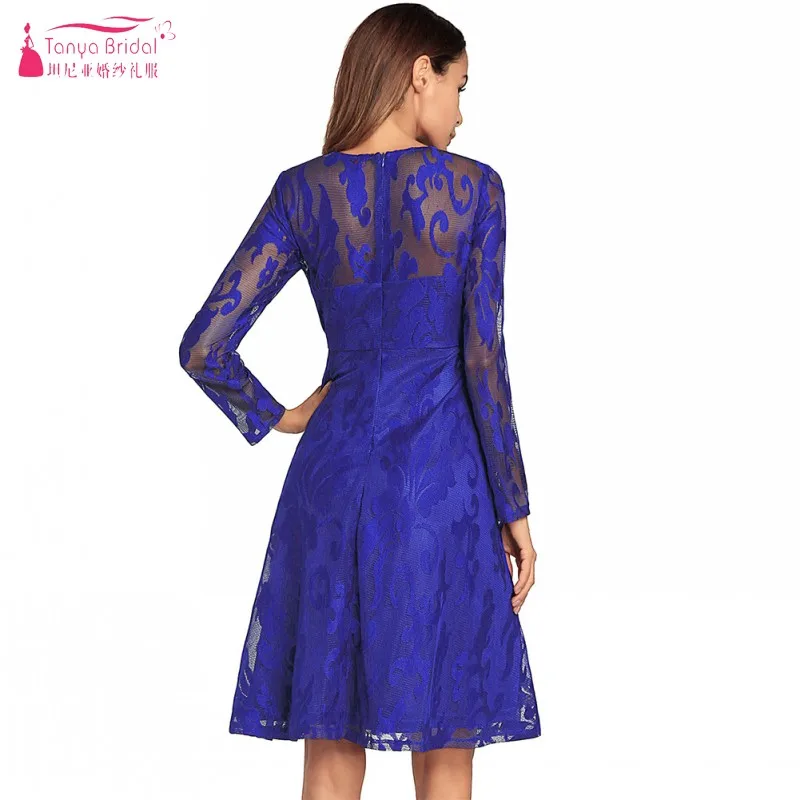 Коктейльные платья A Line с длинным рукавом Кружевное Платье До Колена простой