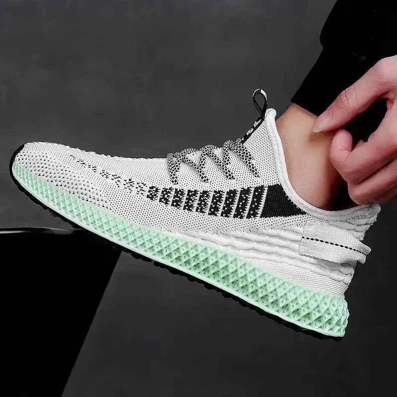 

2019 summer new men's casual shoes with men's shoes lightweight comfortable breathable hiking shoes