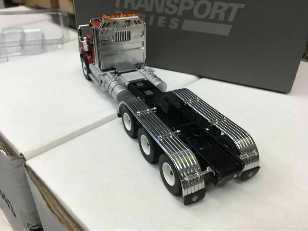 Международная HX620 Tridem модель трактора 1:50 металла бренд Diecast Masters DM71008| |