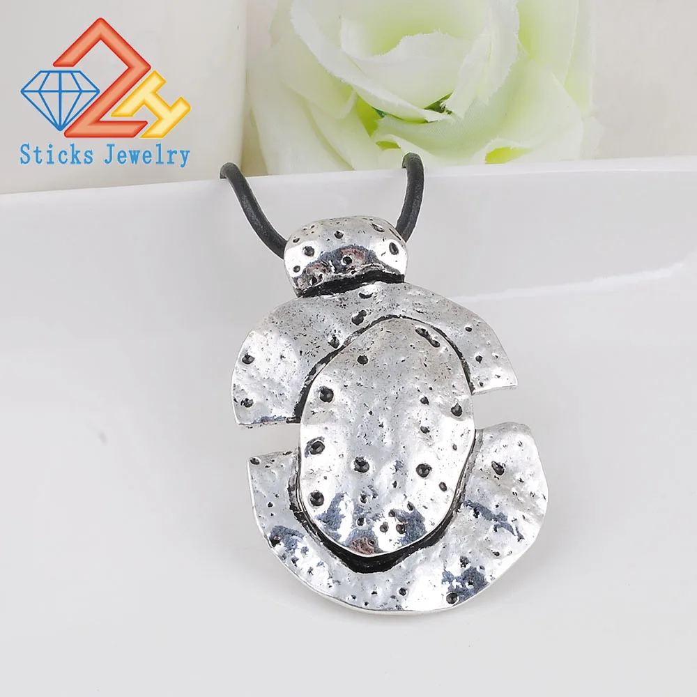 

Punk Women Vintage Alloy Pendant Necklace