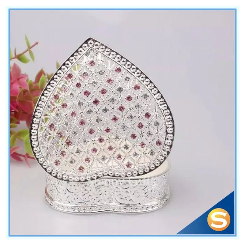 

Wedding Favor Decorative Heart Shaped Trinket Box with Crystals Free Shipping
