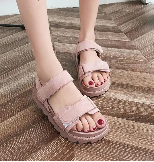 Женские сандалии гладиаторы на плоской подошве с открытым носком цвет розовый