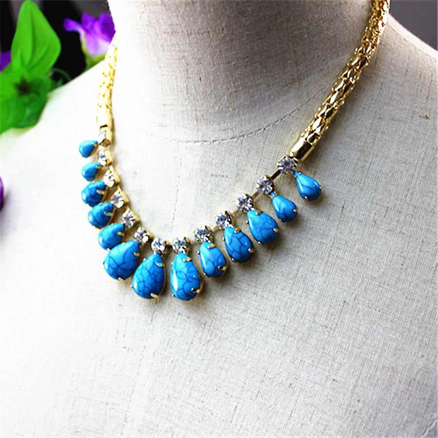 Синее великолепное благородное популярное романтичное ожерелье в форме капли