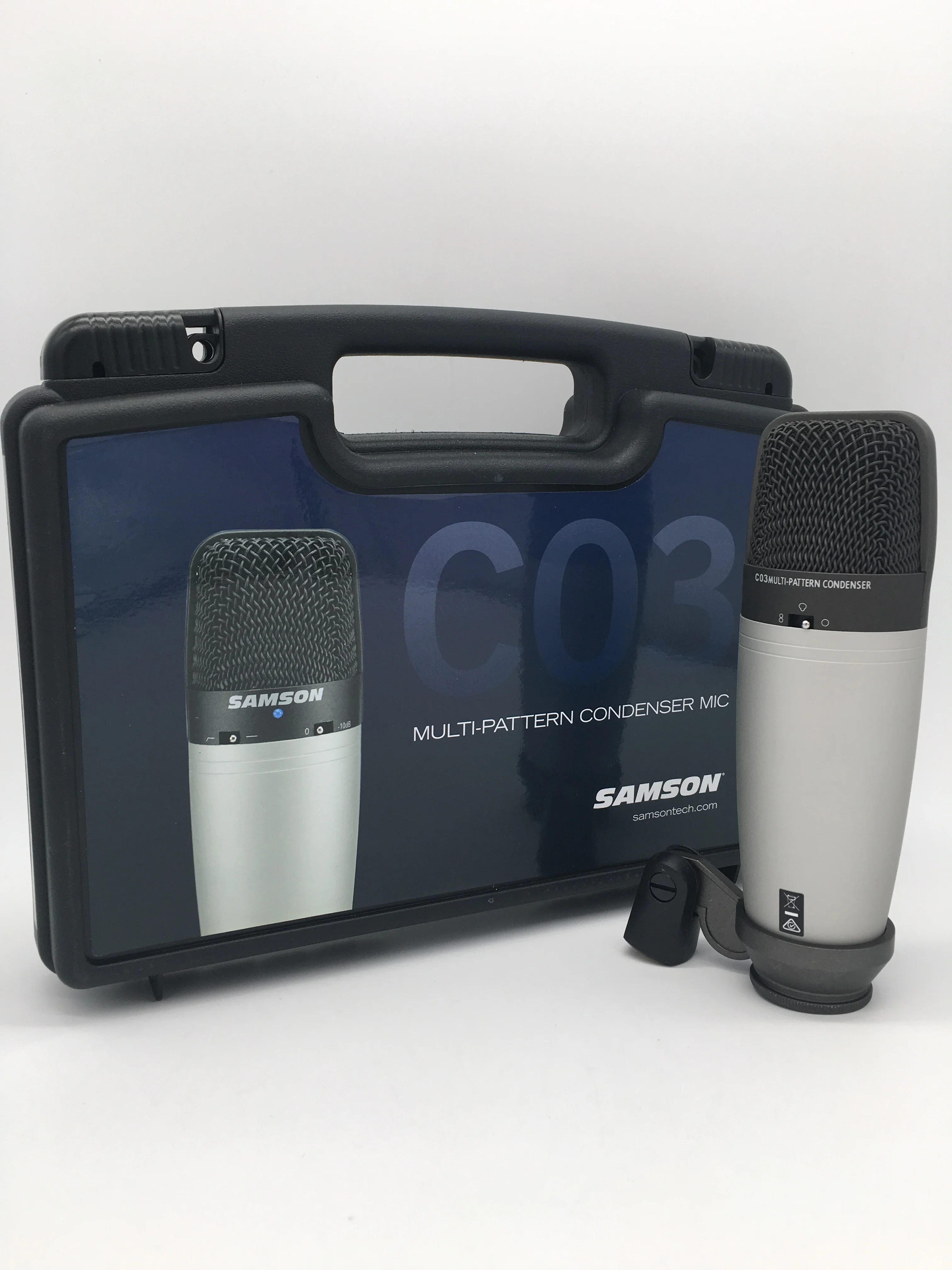 

SAMSON C03 large diaphragm multi-pattern studio condenser microphone with swivel stand mount and carry case for recording sound