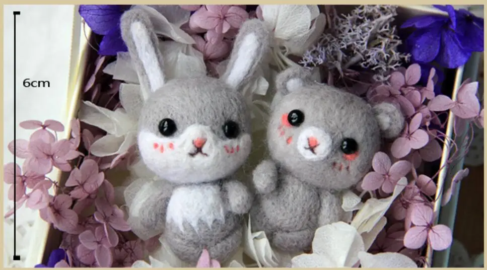 Пара кроликов медведь шерсть набор для валяния зеленые растения войлок сделай