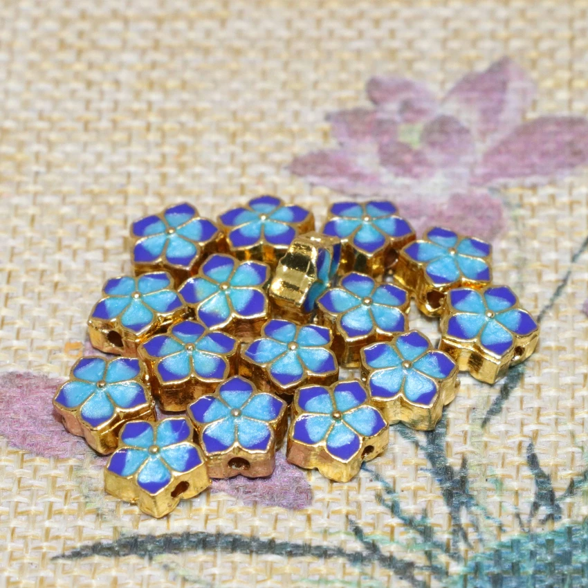 Горячая продажа Оптовая цена 8 мм Цветок форма перегородка золото-цвет амулеты