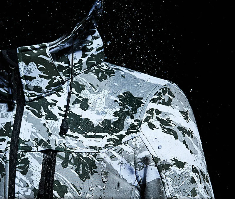 

Spring and autumn outdoor camouflage jacket men's single layer thin soft shell tactics waterproof large size mountaineering wear