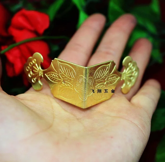 Фото Аппаратные средства Jewelry Box уголки античная бронза Винтаж металл резные цветы Аппаратные средства Jewelry Box уголки античная бронза Винтаж металл резные цветы