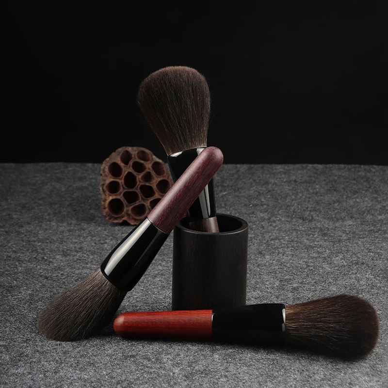 004 Professional Makeup Brushes Ultra-soft Blue Squirrel Hair Face Powder Brush Natural Wood Handle Cosmetic Tools Make Up Brush