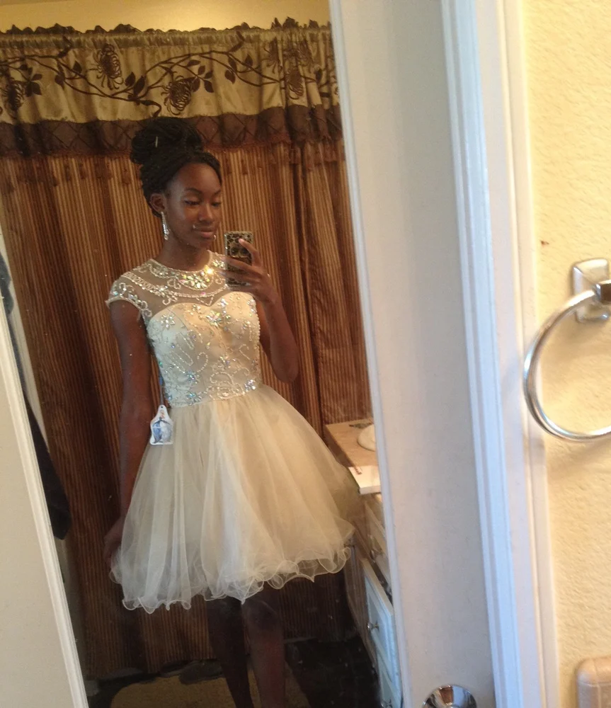 Сексуальное женское блестящее платье с высоким воротом и рукавом