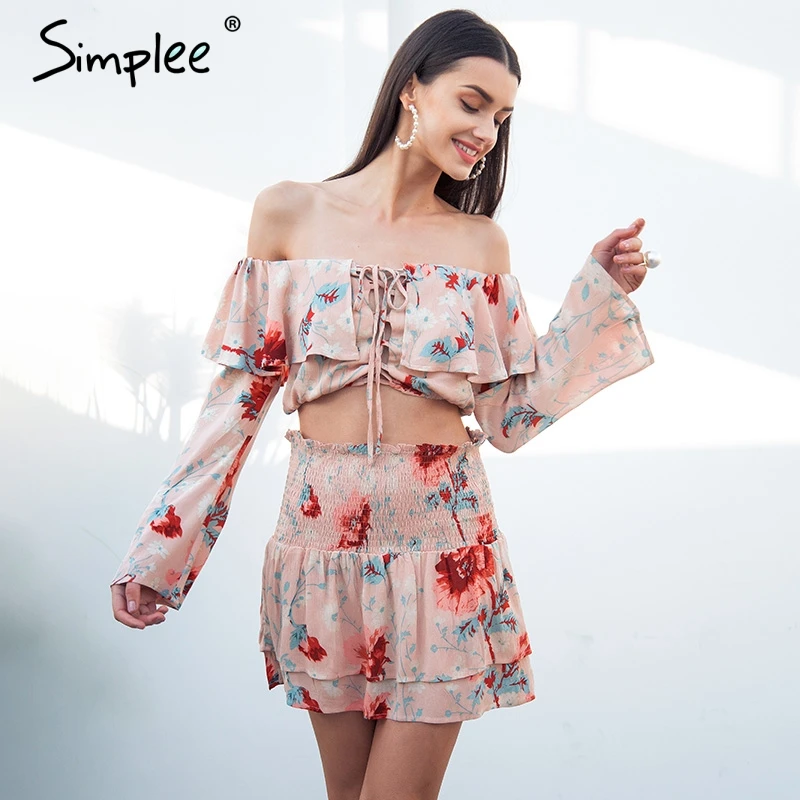 Летнее женское короткое платье Simplee из двух частей с рюшами открытыми плечами