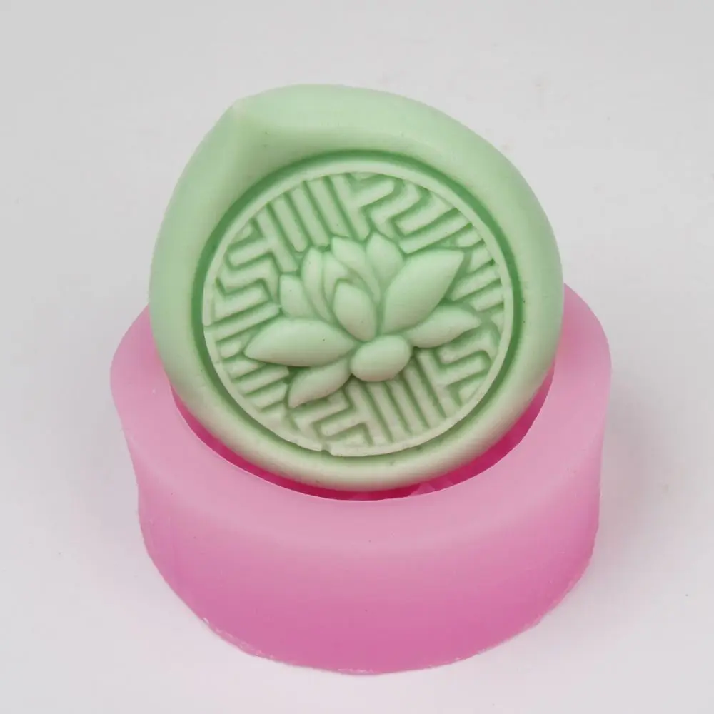 

lotus crafts silica gel soap mold DIY manual soap silicone mold flower pattern